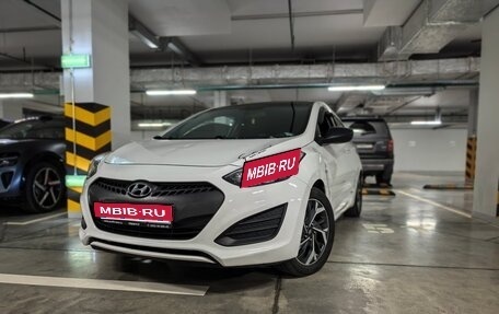 Hyundai i30 II рестайлинг, 2013 год, 1 100 000 рублей, 1 фотография