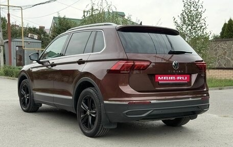 Volkswagen Tiguan II, 2021 год, 2 870 000 рублей, 4 фотография