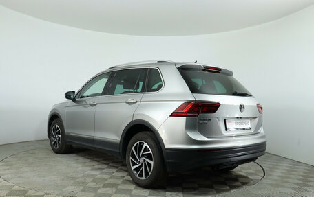 Volkswagen Tiguan II, 2018 год, 1 998 000 рублей, 9 фотография