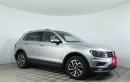 Volkswagen Tiguan II, 2018 год, 1 998 000 рублей, 4 фотография