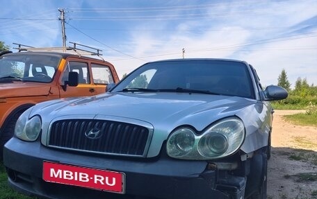 Hyundai Sonata IV рестайлинг, 2005 год, 150 000 рублей, 1 фотография