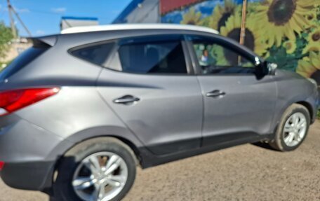 Hyundai ix35 I рестайлинг, 2012 год, 1 100 000 рублей, 7 фотография