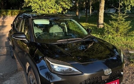 Toyota Yaris Cross, 2021 год, 2 100 000 рублей, 3 фотография
