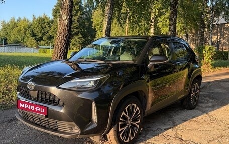 Toyota Yaris Cross, 2021 год, 2 100 000 рублей, 2 фотография