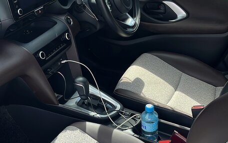 Toyota Yaris Cross, 2021 год, 2 100 000 рублей, 14 фотография