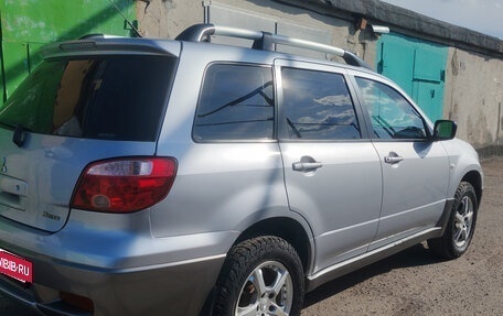 Mitsubishi Outlander III рестайлинг 3, 2006 год, 725 000 рублей, 29 фотография