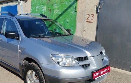 Mitsubishi Outlander III рестайлинг 3, 2006 год, 725 000 рублей, 38 фотография