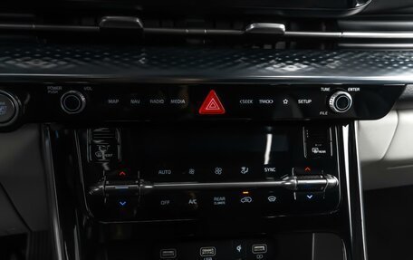 KIA Carnival, 2022 год, 4 999 000 рублей, 21 фотография