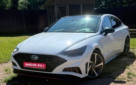 Hyundai Sonata VIII, 2021 год, 2 450 000 рублей, 1 фотография