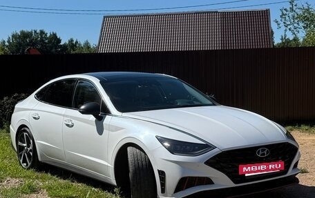 Hyundai Sonata VIII, 2021 год, 2 450 000 рублей, 3 фотография