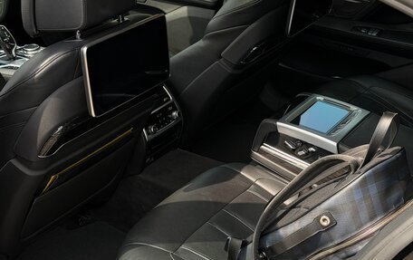 BMW 7 серия, 2020 год, 4 900 000 рублей, 10 фотография
