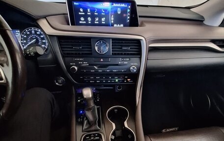 Lexus RX IV рестайлинг, 2016 год, 3 500 000 рублей, 9 фотография
