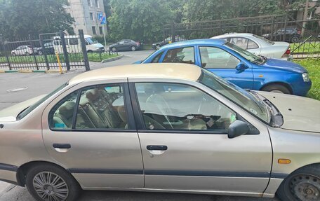 Nissan Primera II рестайлинг, 1992 год, 260 000 рублей, 5 фотография