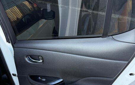 Nissan Leaf II, 2019 год, 1 640 000 рублей, 20 фотография