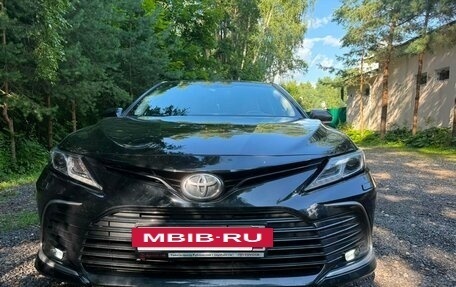 Toyota Camry, 2021 год, 3 050 000 рублей, 9 фотография