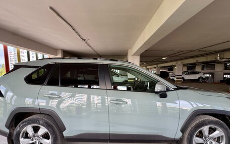 Toyota RAV4, 2020 год, 3 250 000 рублей, 4 фотография