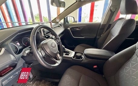 Toyota RAV4, 2020 год, 3 250 000 рублей, 13 фотография