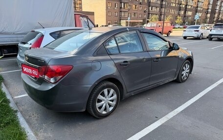 Chevrolet Cruze II, 2010 год, 349 000 рублей, 2 фотография