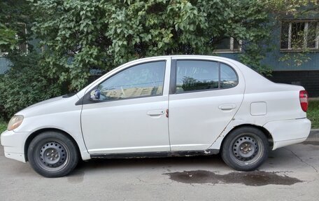 Toyota Platz, 2000 год, 145 000 рублей, 3 фотография