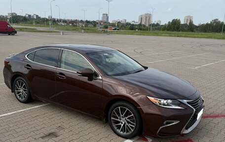 Lexus ES VII, 2016 год, 2 950 000 рублей, 10 фотография