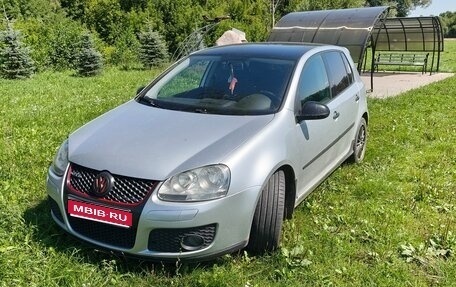 Volkswagen Golf V, 2006 год, 560 000 рублей, 1 фотография