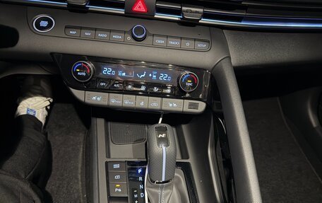Hyundai Avante, 2023 год, 1 550 001 рублей, 11 фотография
