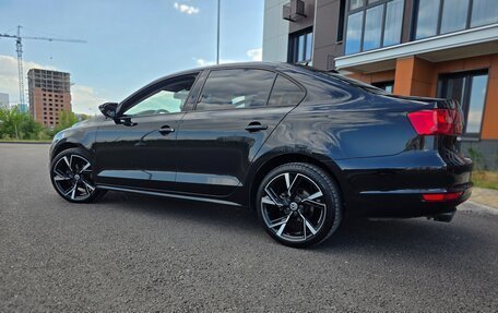 Volkswagen Jetta VI, 2013 год, 1 100 000 рублей, 2 фотография