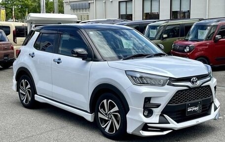Toyota Raize I, 2022 год, 1 450 000 рублей, 2 фотография
