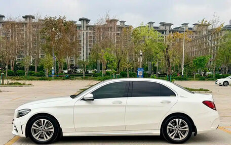 Mercedes-Benz C-Класс, 2021 год, 2 000 000 рублей, 5 фотография