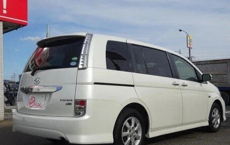 Toyota ISis I, 2013 год, 890 007 рублей, 5 фотография