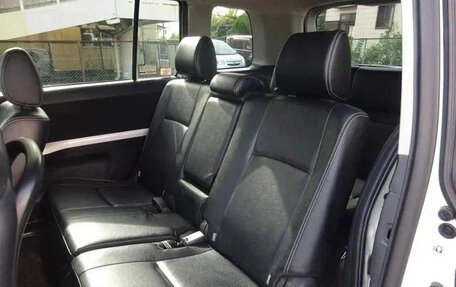Toyota ISis I, 2013 год, 890 007 рублей, 21 фотография