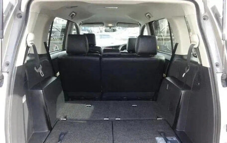 Toyota ISis I, 2013 год, 890 007 рублей, 19 фотография