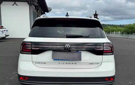 Volkswagen T-Cross I, 2021 год, 1 290 222 рублей, 5 фотография