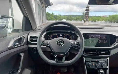Volkswagen T-Cross I, 2021 год, 1 290 222 рублей, 11 фотография