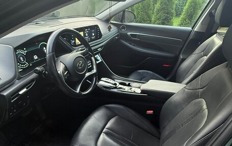 Hyundai Sonata VIII, 2020 год, 2 300 000 рублей, 4 фотография