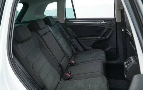 Volkswagen Tiguan II, 2018 год, 2 389 000 рублей, 7 фотография