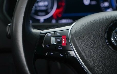 Volkswagen Tiguan II, 2018 год, 2 389 000 рублей, 12 фотография