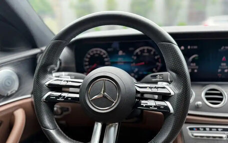 Mercedes-Benz E-Класс, 2021 год, 4 000 000 рублей, 12 фотография
