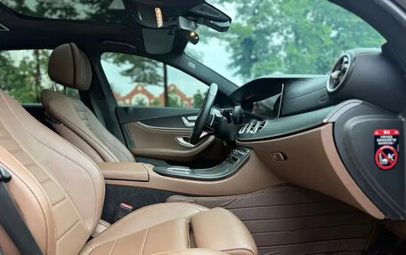 Mercedes-Benz E-Класс, 2021 год, 4 000 000 рублей, 16 фотография