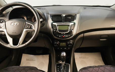 Hyundai Solaris II рестайлинг, 2011 год, 759 000 рублей, 10 фотография