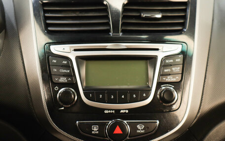 Hyundai Solaris II рестайлинг, 2011 год, 759 000 рублей, 16 фотография