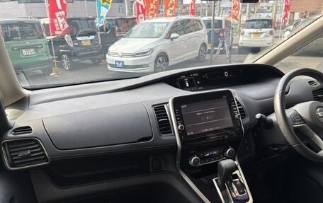 Nissan Serena IV, 2018 год, 1 300 100 рублей, 11 фотография