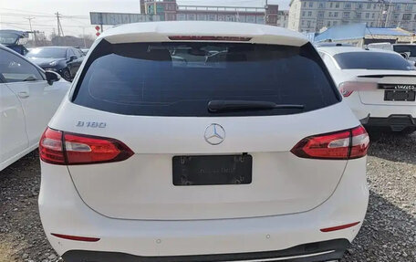 Mercedes-Benz B-Класс, 2021 год, 1 635 000 рублей, 5 фотография