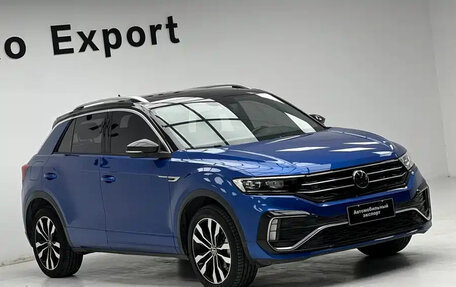 Volkswagen T-Roc I, 2023 год, 1 740 000 рублей, 3 фотография