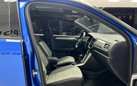 Volkswagen T-Roc I, 2023 год, 1 740 000 рублей, 21 фотография