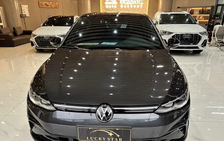 Volkswagen Golf VIII, 2023 год, 1 840 000 рублей, 3 фотография
