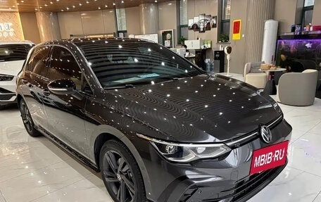 Volkswagen Golf VIII, 2023 год, 1 840 000 рублей, 2 фотография