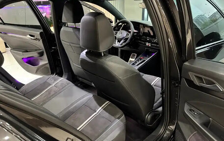 Volkswagen Golf VIII, 2023 год, 1 840 000 рублей, 14 фотография