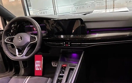 Volkswagen Golf VIII, 2023 год, 1 840 000 рублей, 11 фотография