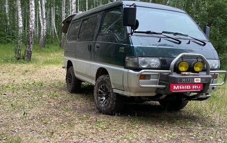 Mitsubishi Delica III, 1994 год, 1 300 000 рублей, 2 фотография